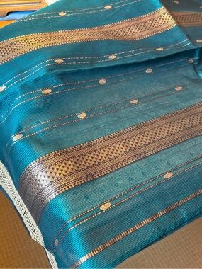 Blue with Gold Border Maheshwari Cotton Saree NO BLOUSE